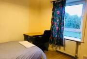 Modern 3 bed HMO Flat near King Street University in Aberdeen