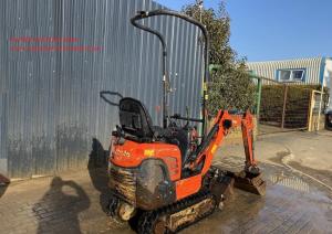 KUBOTA K008-3 IN VERY GOOD CONDITION